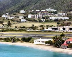 Lindberg Bay Beach (Nathan Gates photo) Lindberg Bay Beach (Nathan Gates photo)